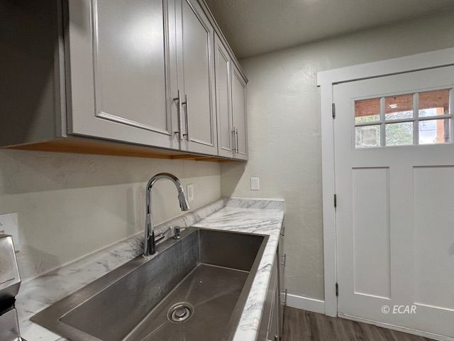 904-904.5 Silver Street Property Photo 10