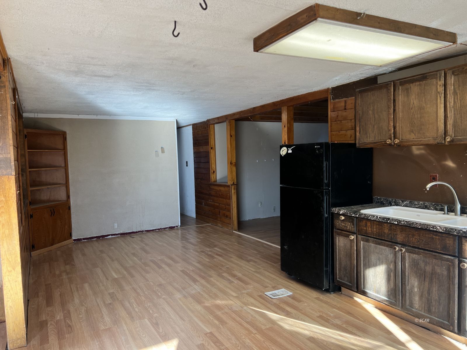 703 Meadow View Drive Property Photo 5