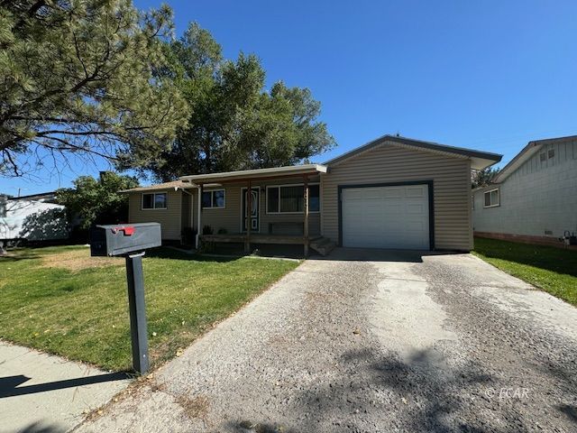 Golf Course Terr 6 Real Estate Listings Main Image