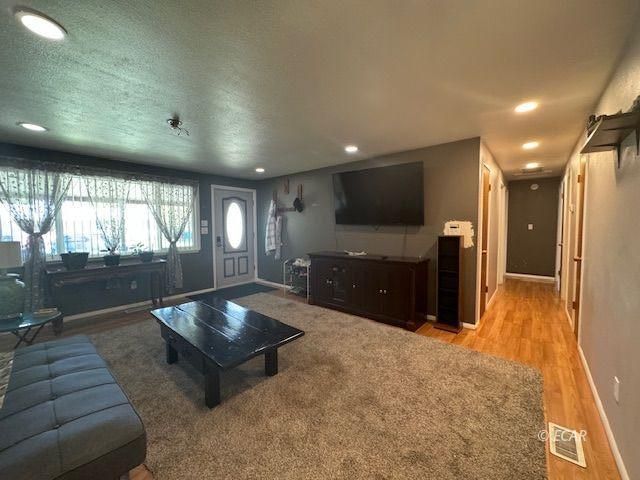 2060 Golf Drive Property Photo 7