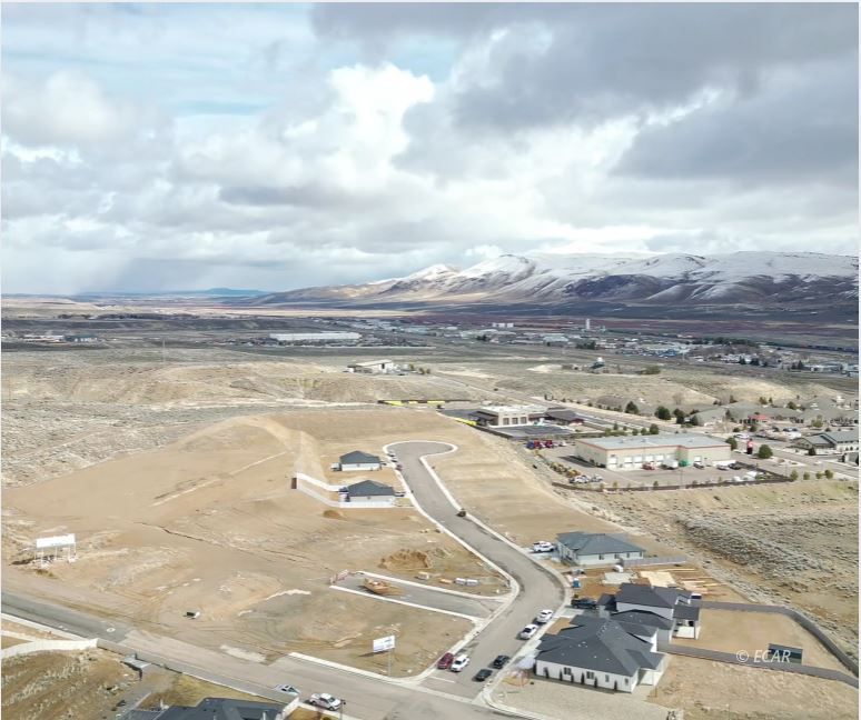 2682 Mesquite Way Property Photo 5