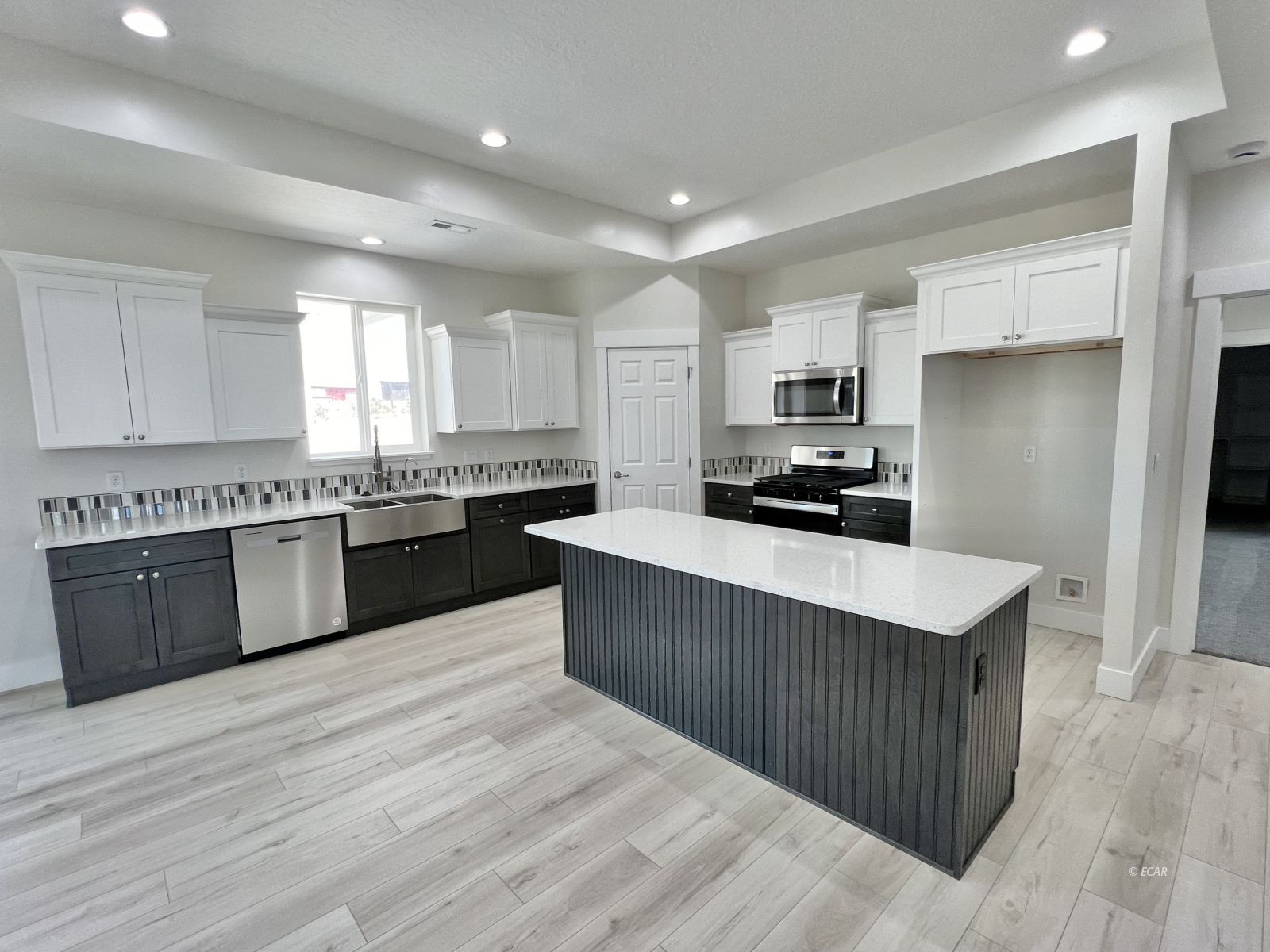 2686 Mesquite Way Property Photo 2