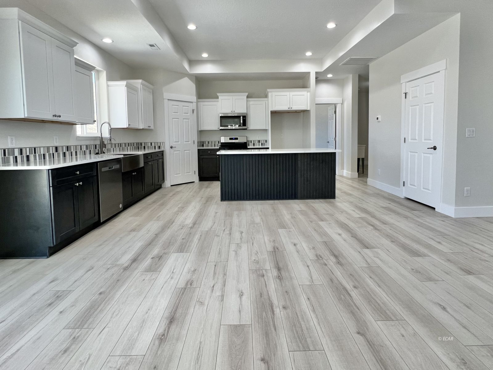 2686 Mesquite Way Property Photo 5