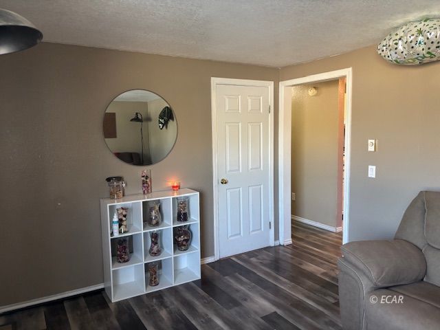 1038 Cosgrave Street Property Photo 3