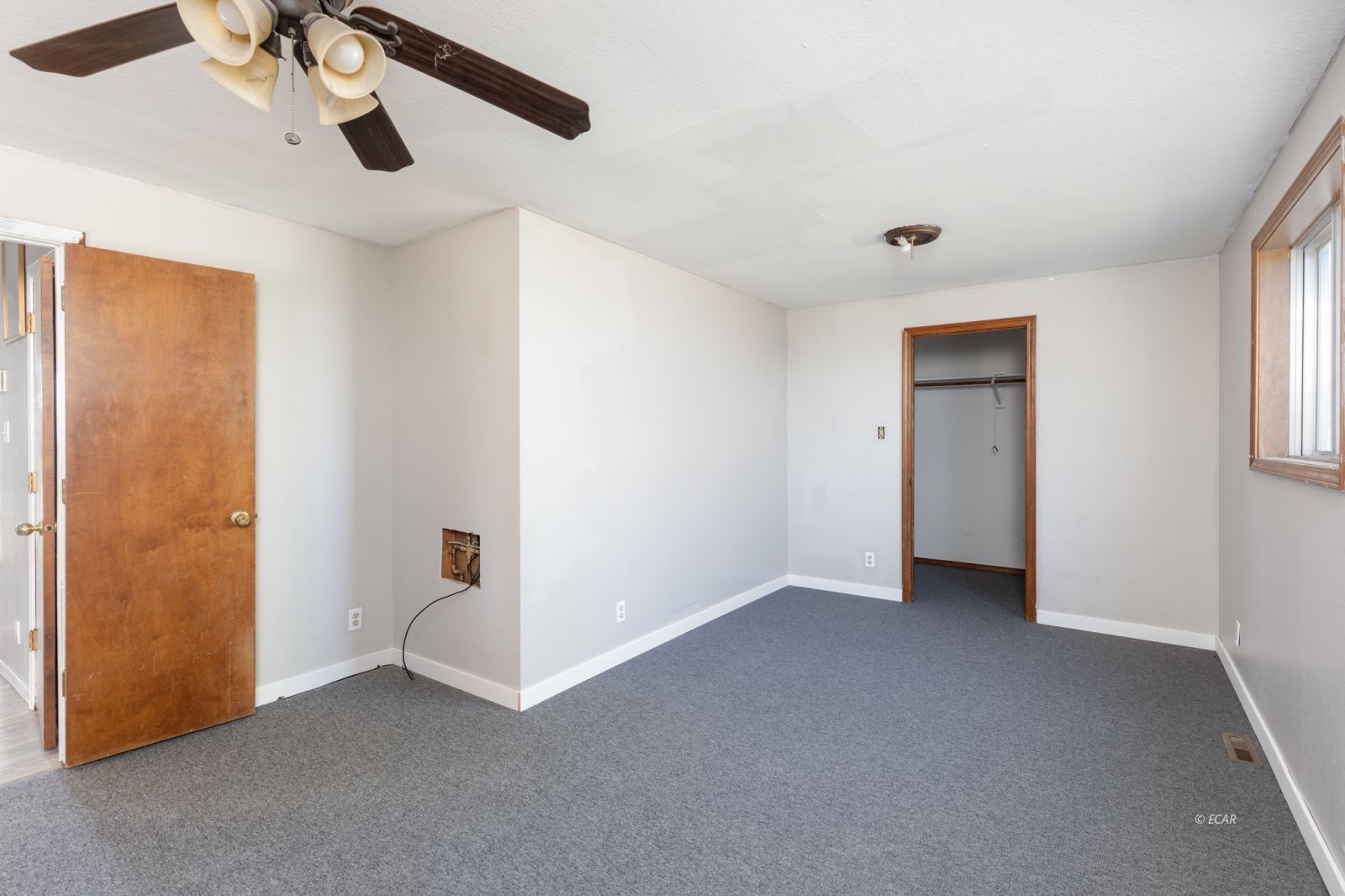 319 Blakeland Drive Property Photo 14