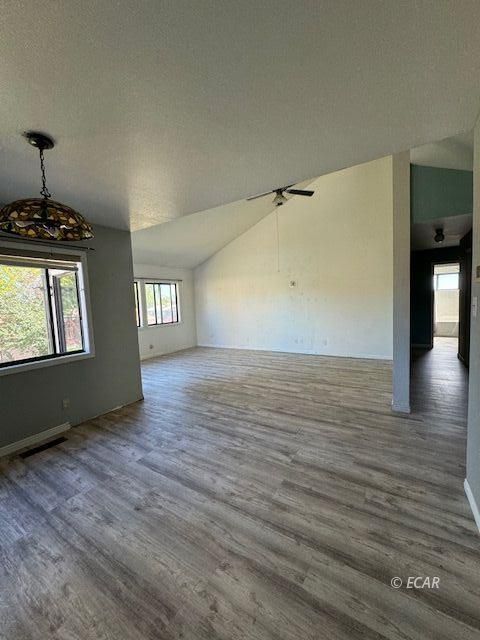 3306 Enfield Avenue Property Photo 10