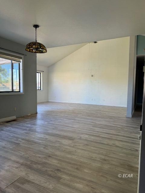 3306 Enfield Avenue Property Photo 34