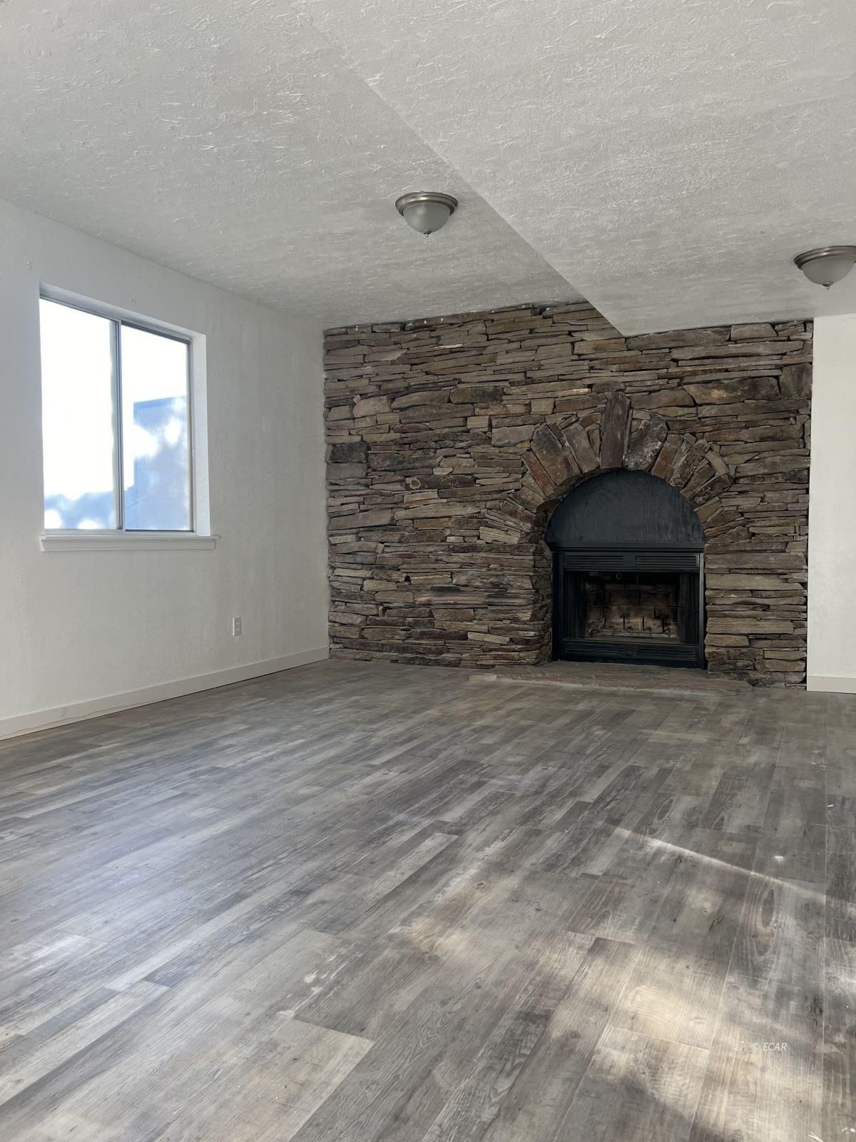1415 Connolly Drive Property Photo 4