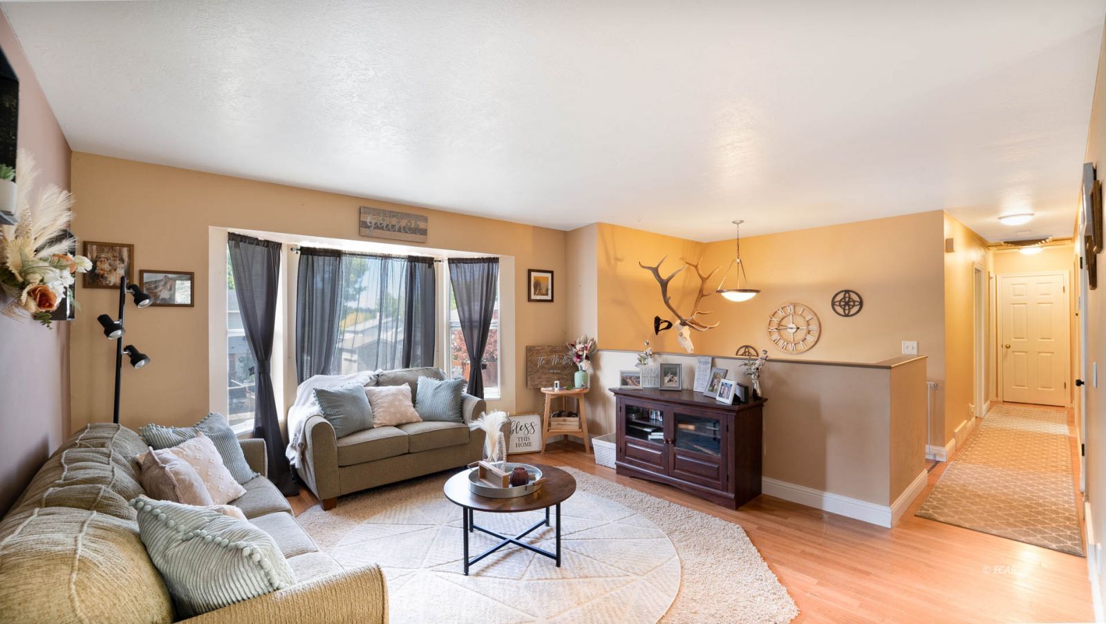 1609 Crestwood Drive Property Photo 8