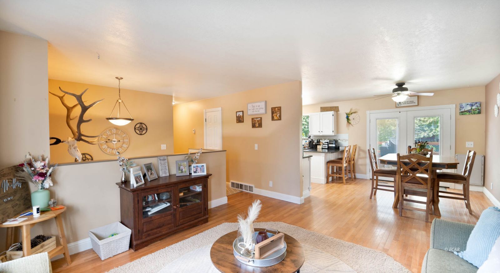 1609 Crestwood Drive Property Photo 10
