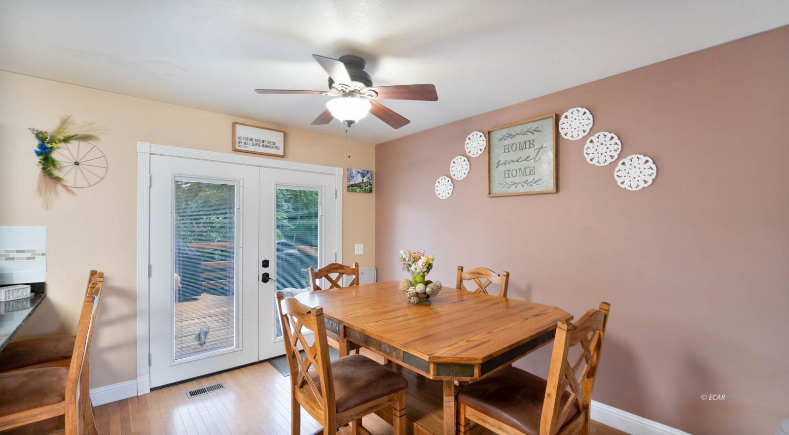 1609 Crestwood Drive Property Photo 13