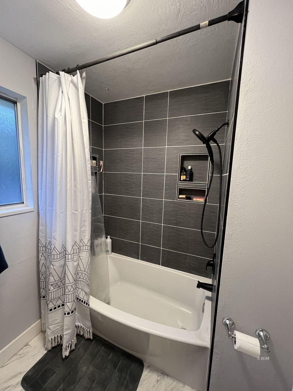 1609 Crestwood Drive Property Photo 25
