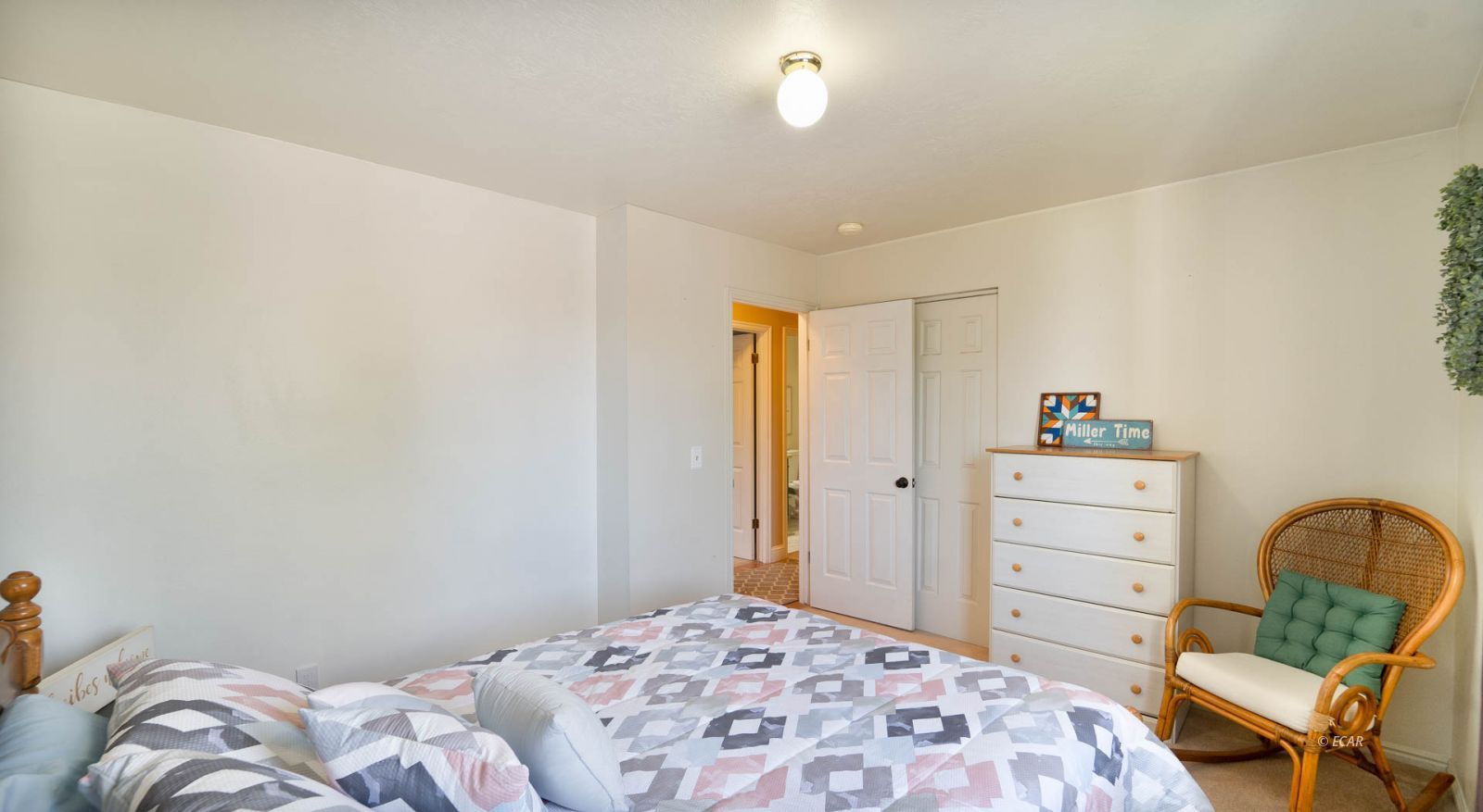 1609 Crestwood Drive Property Photo 30