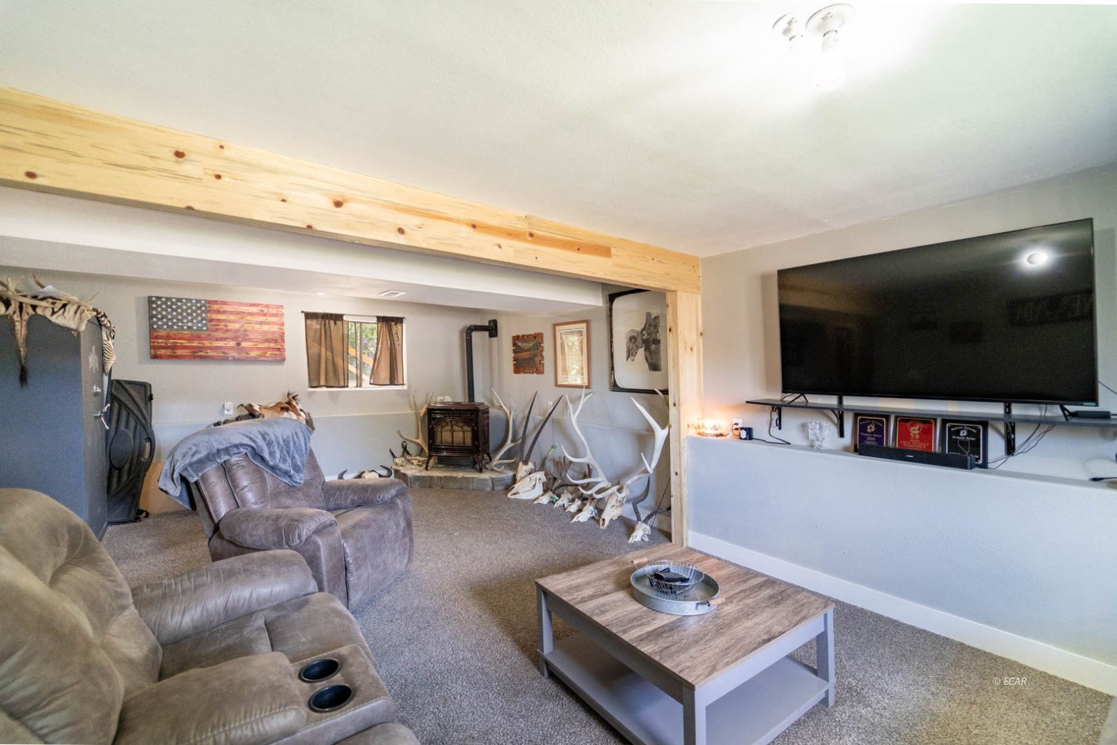 1609 Crestwood Drive Property Photo 33