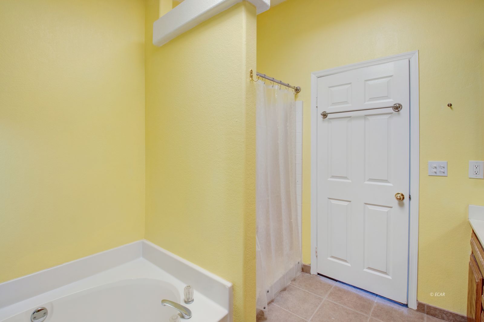 725 Diamondback Drive Property Photo 14