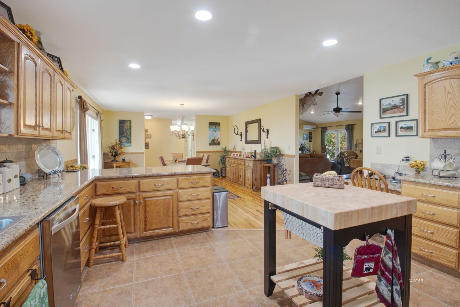 825 Aesop Drive Property Photo 7