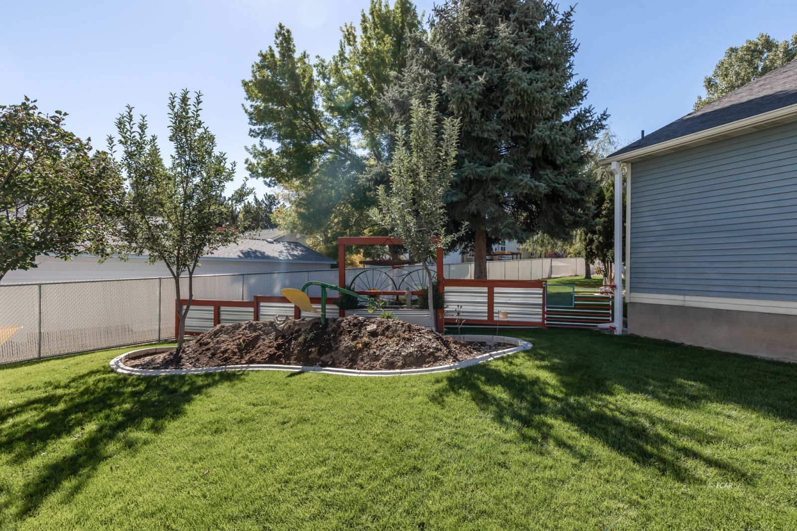 2104 Sierra Circle Property Photo 3