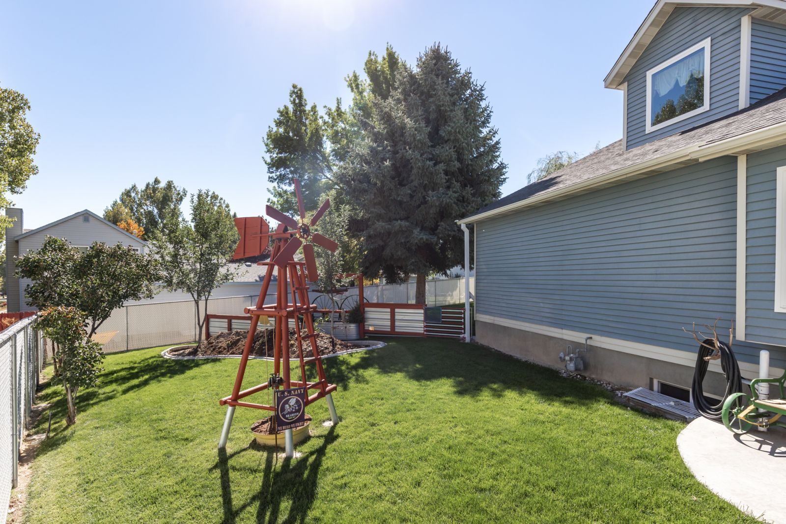 2104 Sierra Circle Property Photo 4