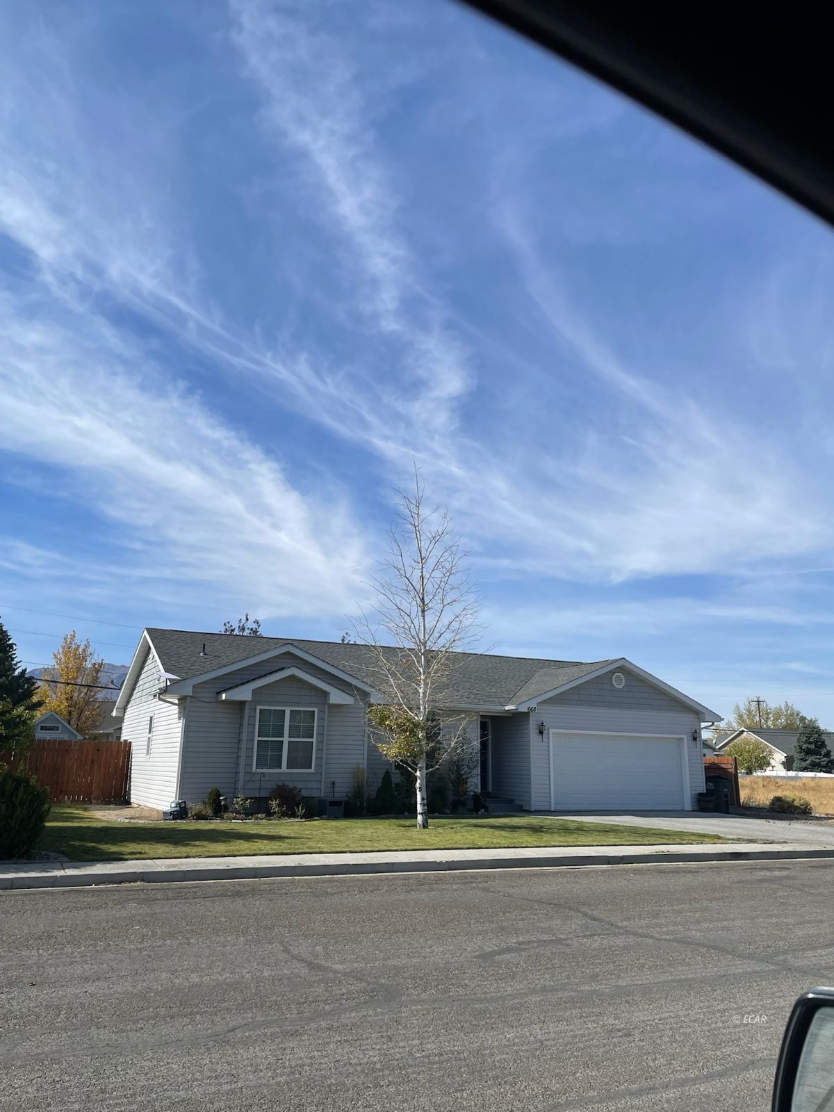 668 Baker Street Property Photo