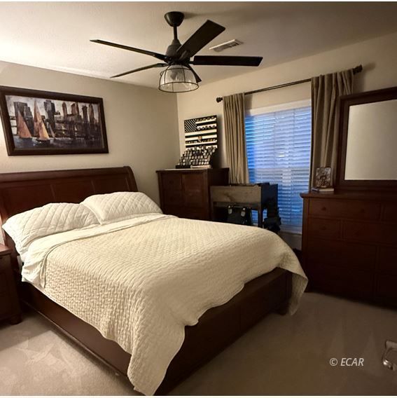 668 Baker Street Property Photo 9