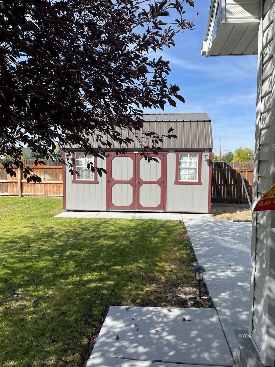 668 Baker Street Property Photo 23
