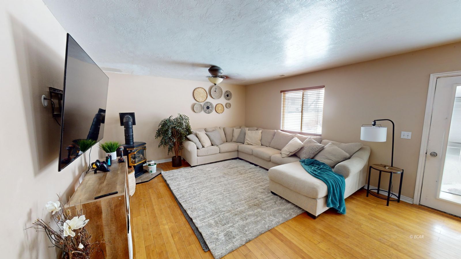 213 Rolling Hills Drive Property Photo 12