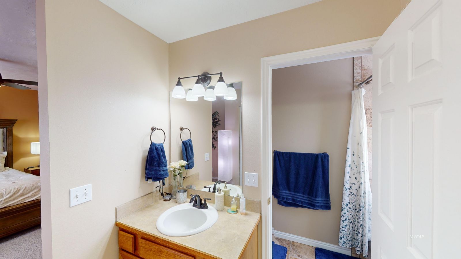 213 Rolling Hills Drive Property Photo 16