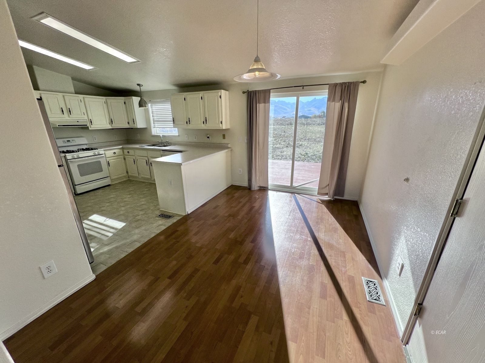808 Abeyta Drive Property Photo 8