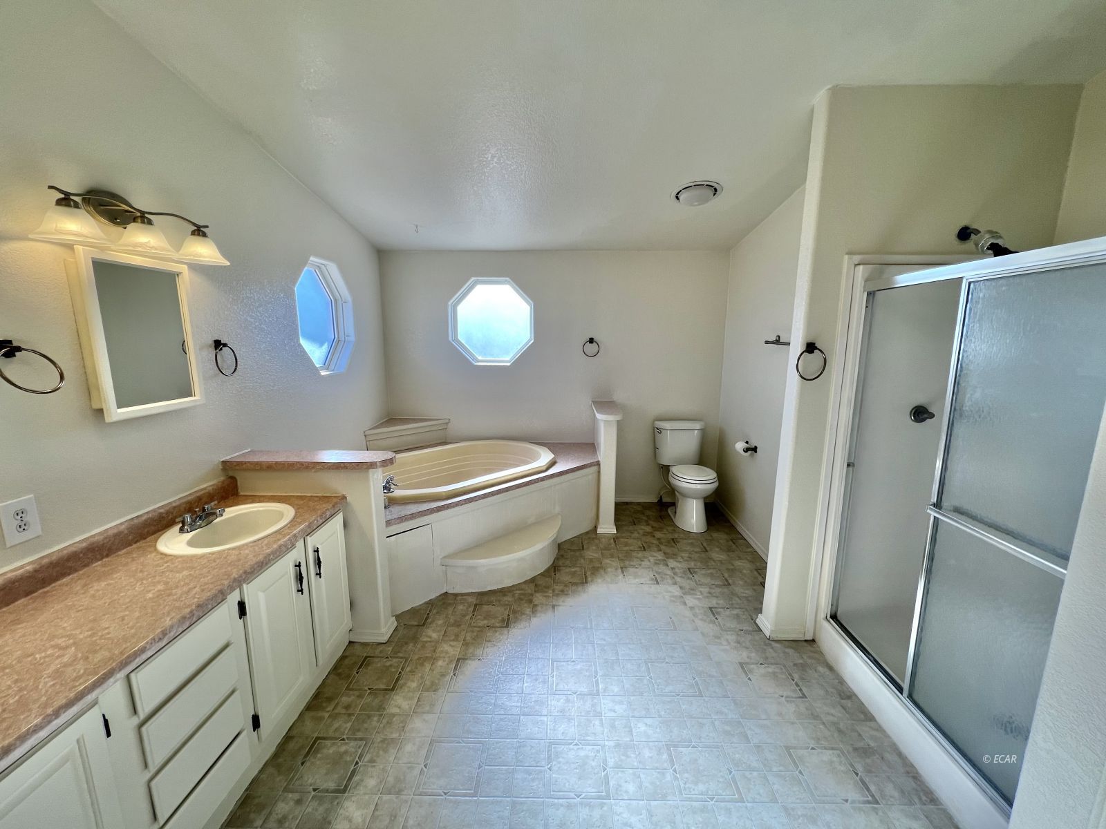 808 Abeyta Drive Property Photo 24