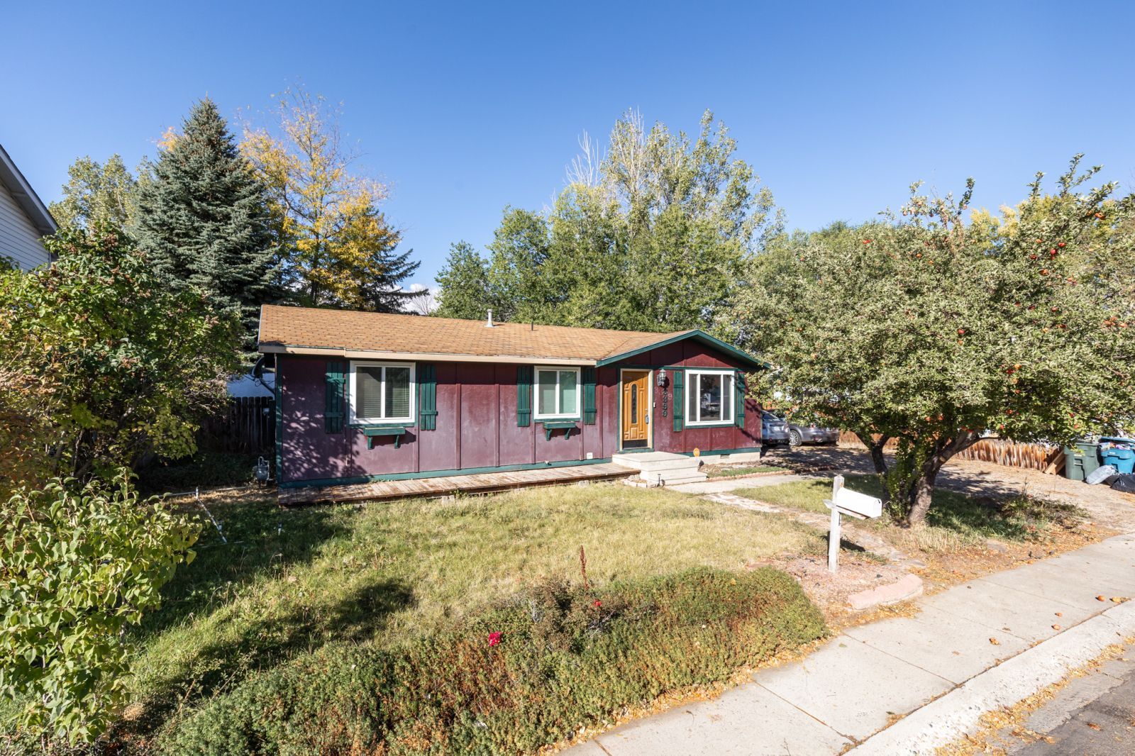3399 Enfield Avenue Property Photo
