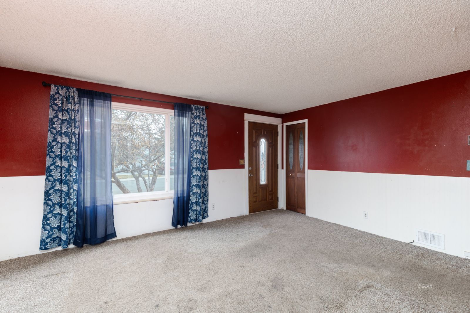 3399 Enfield Avenue Property Photo 5