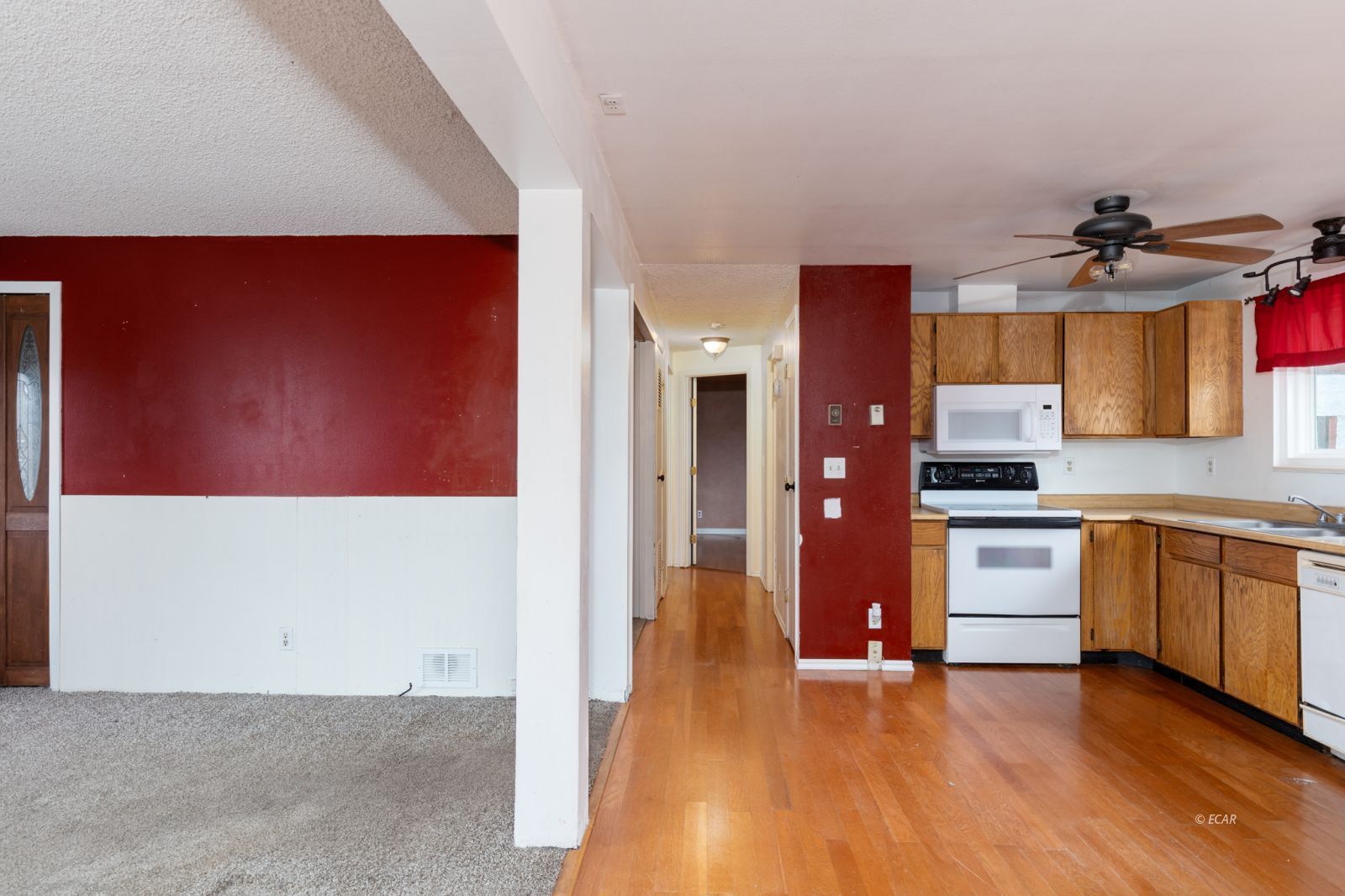 3399 Enfield Avenue Property Photo 12