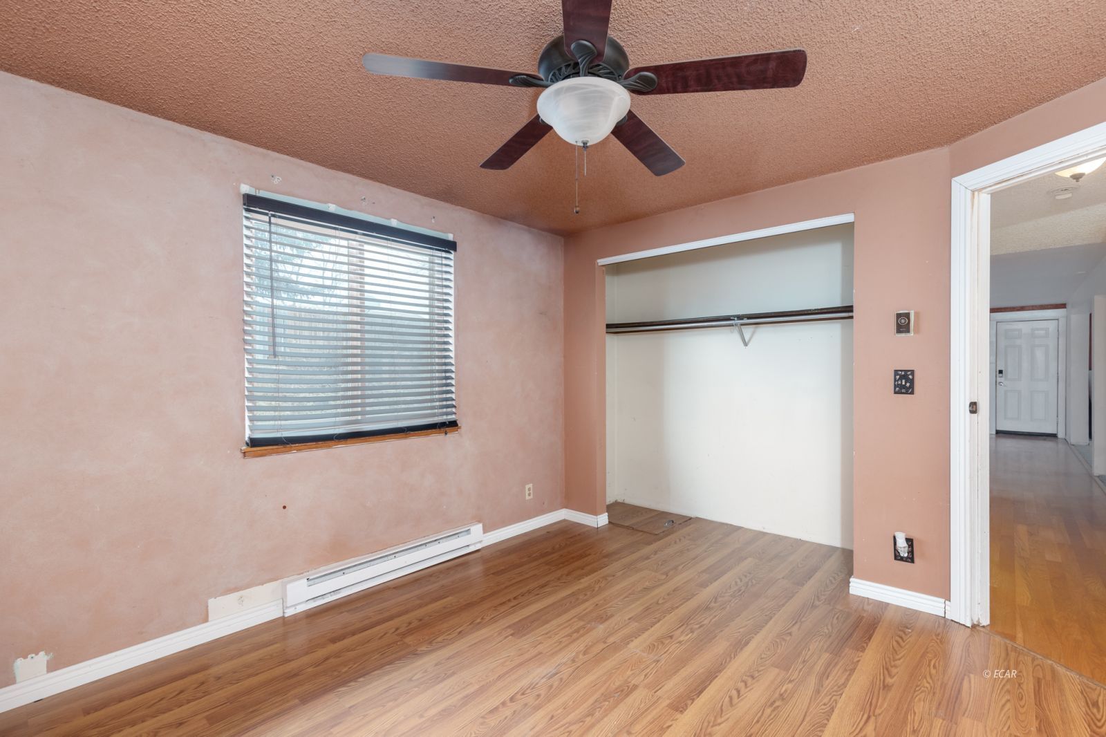 3399 Enfield Avenue Property Photo 15