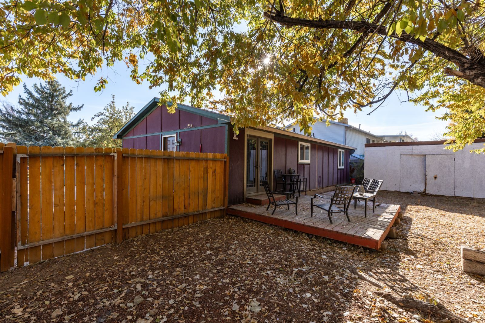 3399 Enfield Avenue Property Photo 25