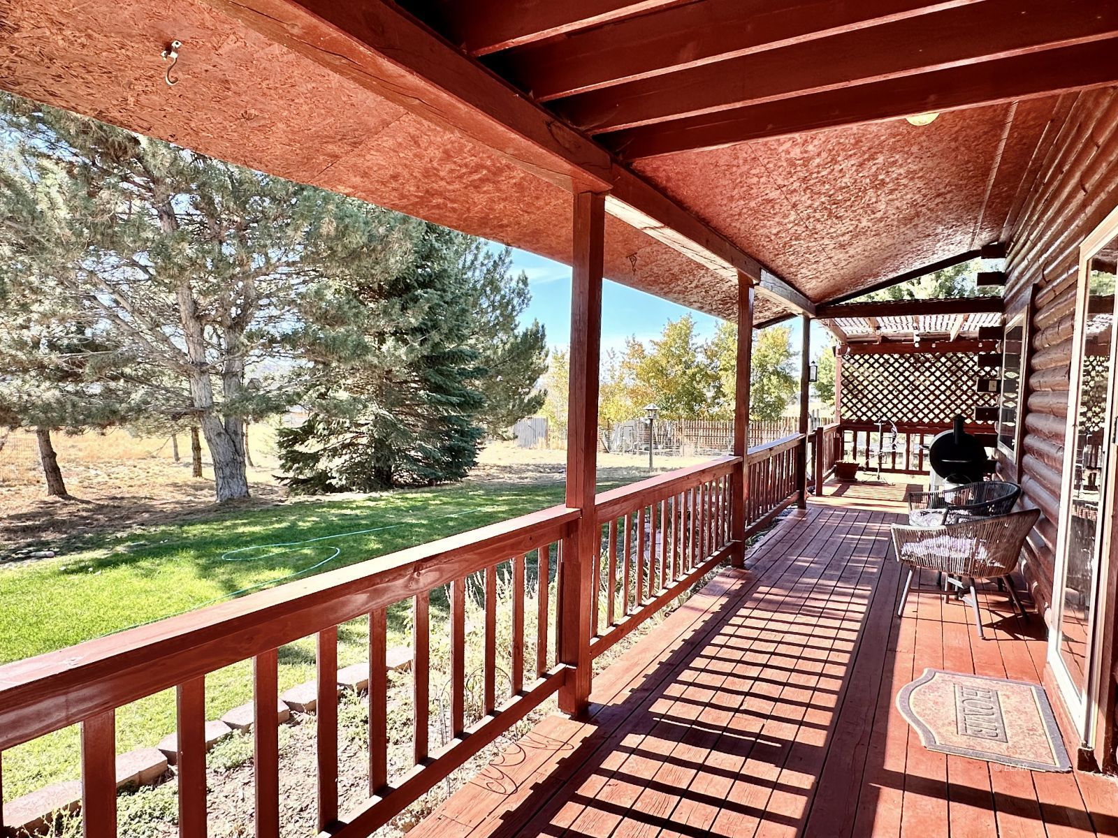 142 Country Club Parkway Property Photo 5