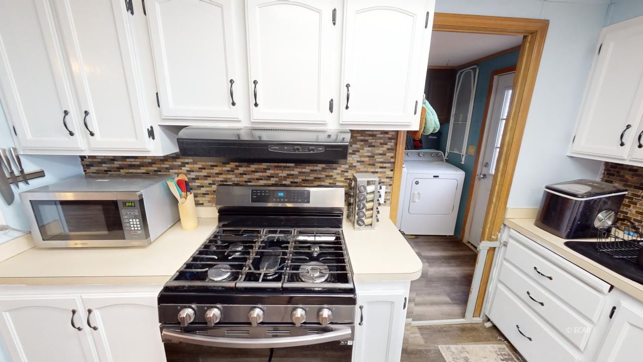 716 Spring Valley Parkway Property Photo 12
