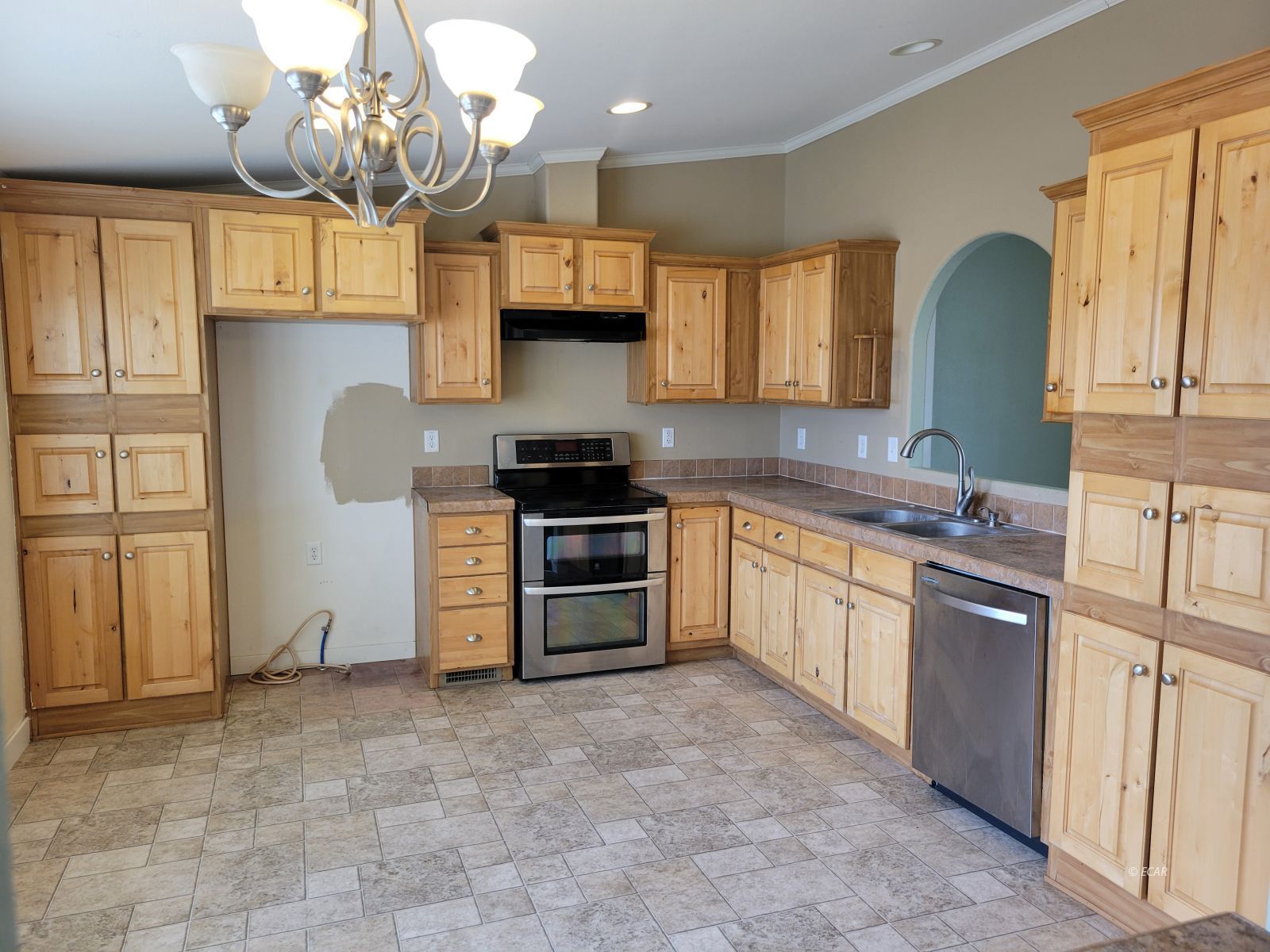 761 Hogan Street Property Photo 6