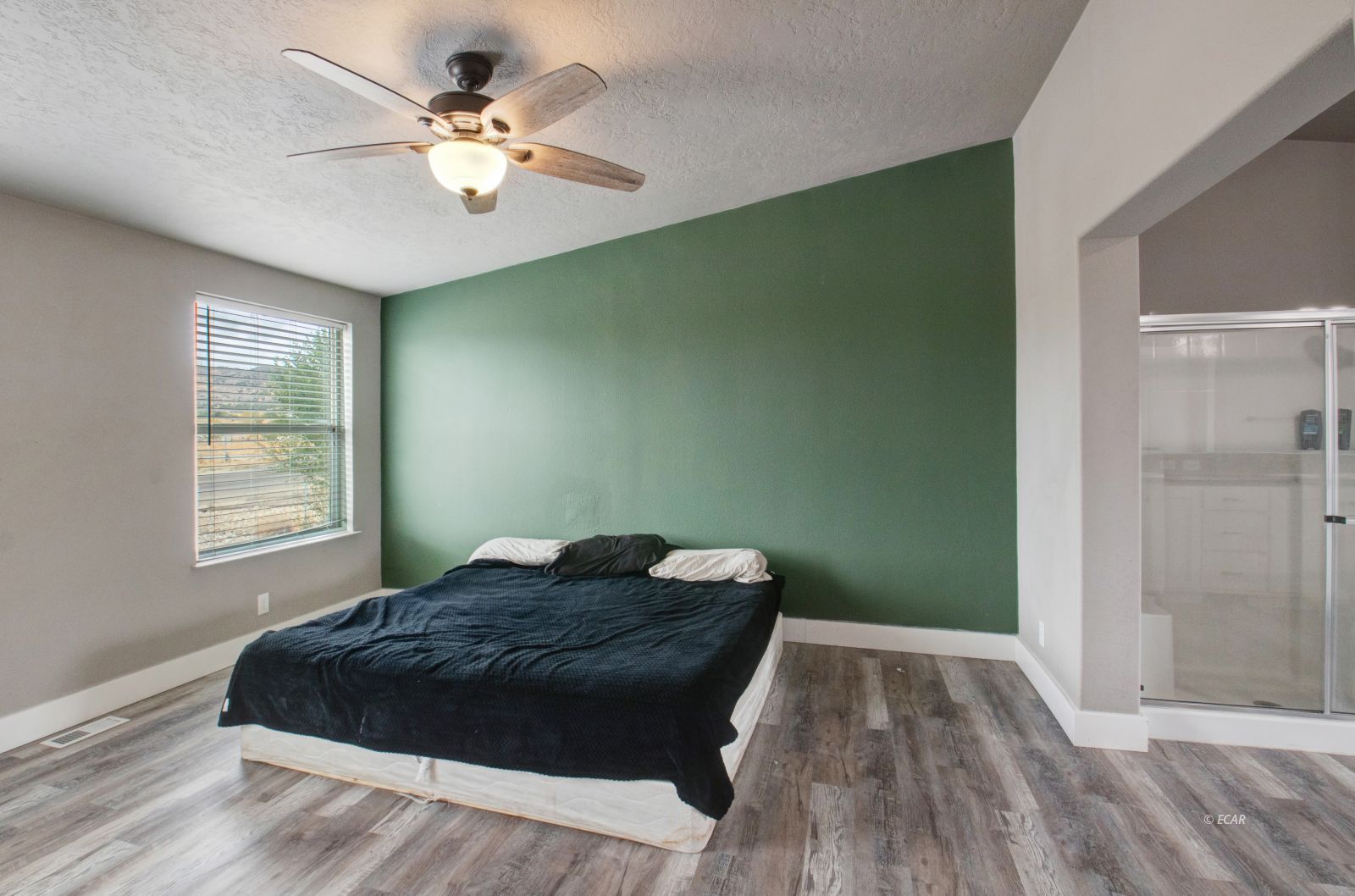 857 Spring Valley Parkway Property Photo 8