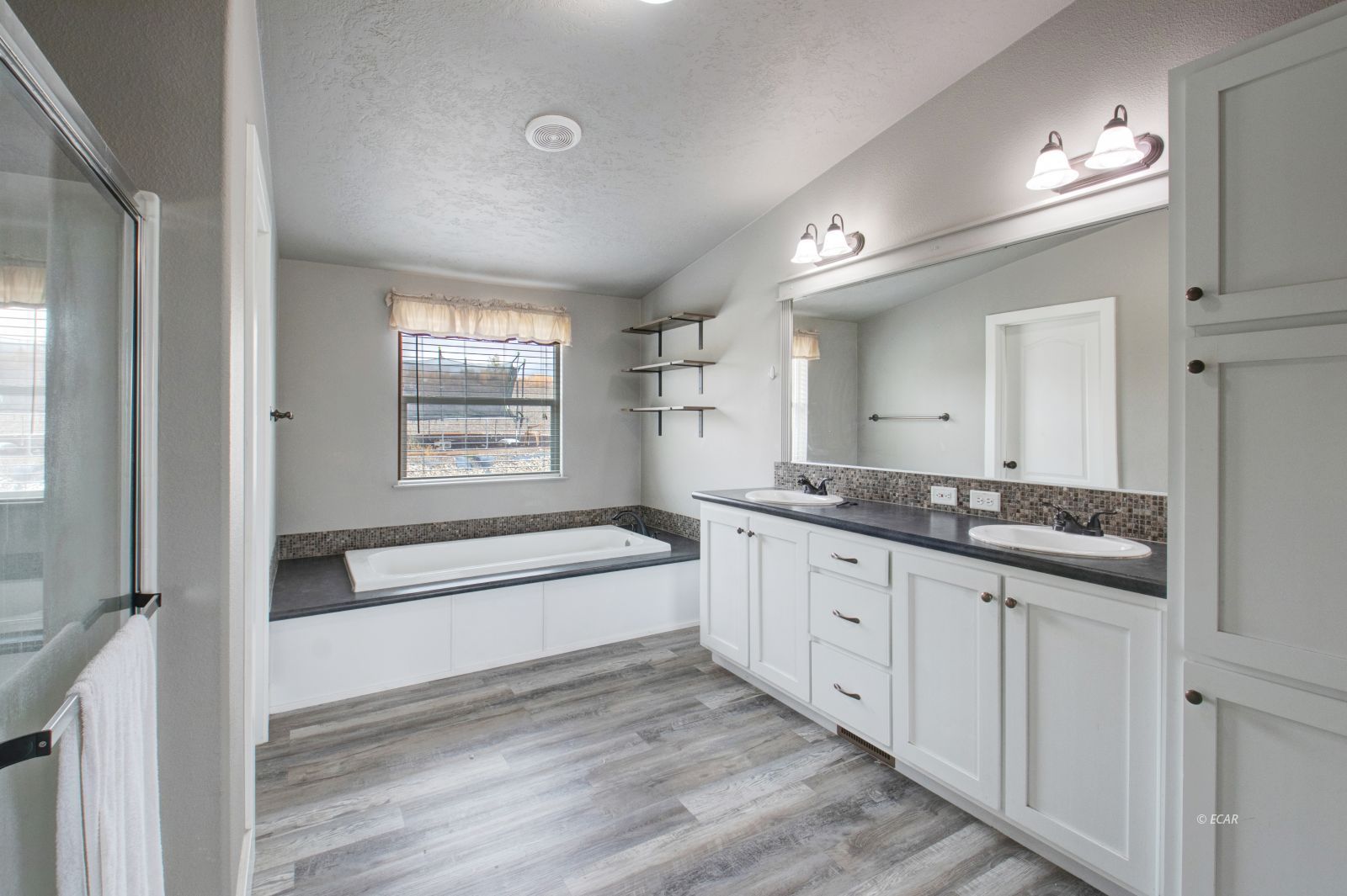 857 Spring Valley Parkway Property Photo 10