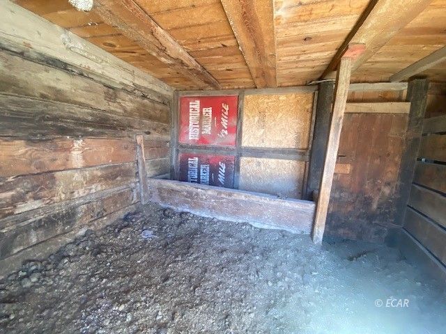 323 East 40th North Street Property Photo 20