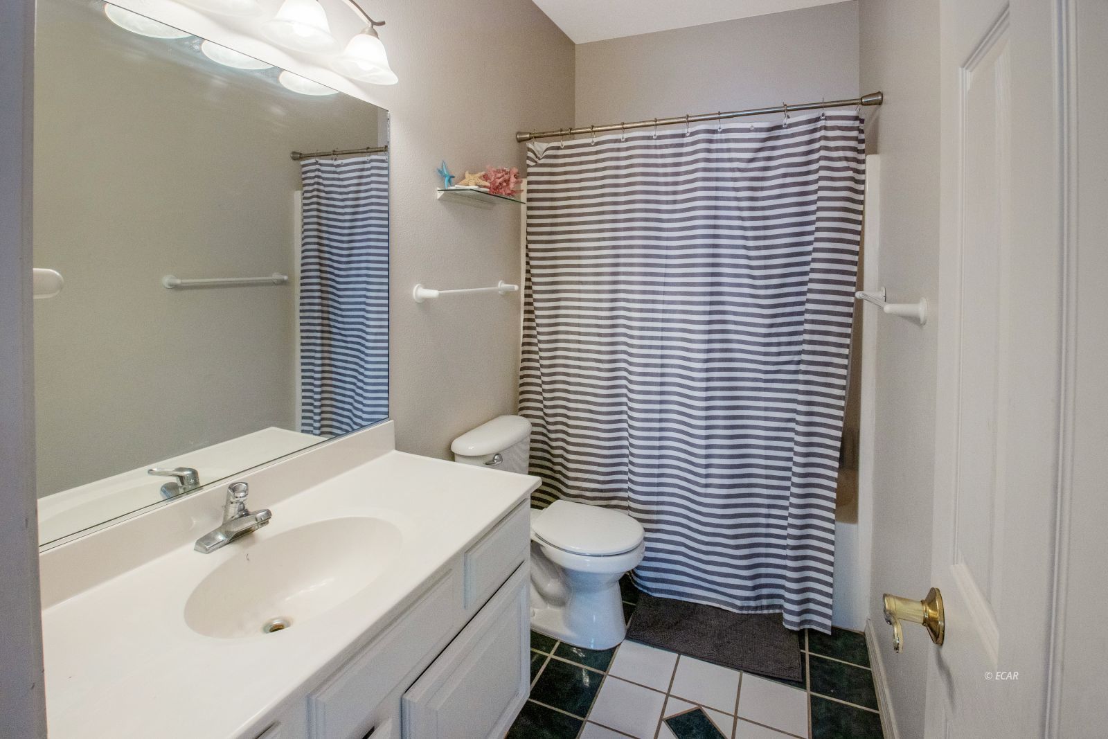 1625 Royal Crest Drive Property Photo 31
