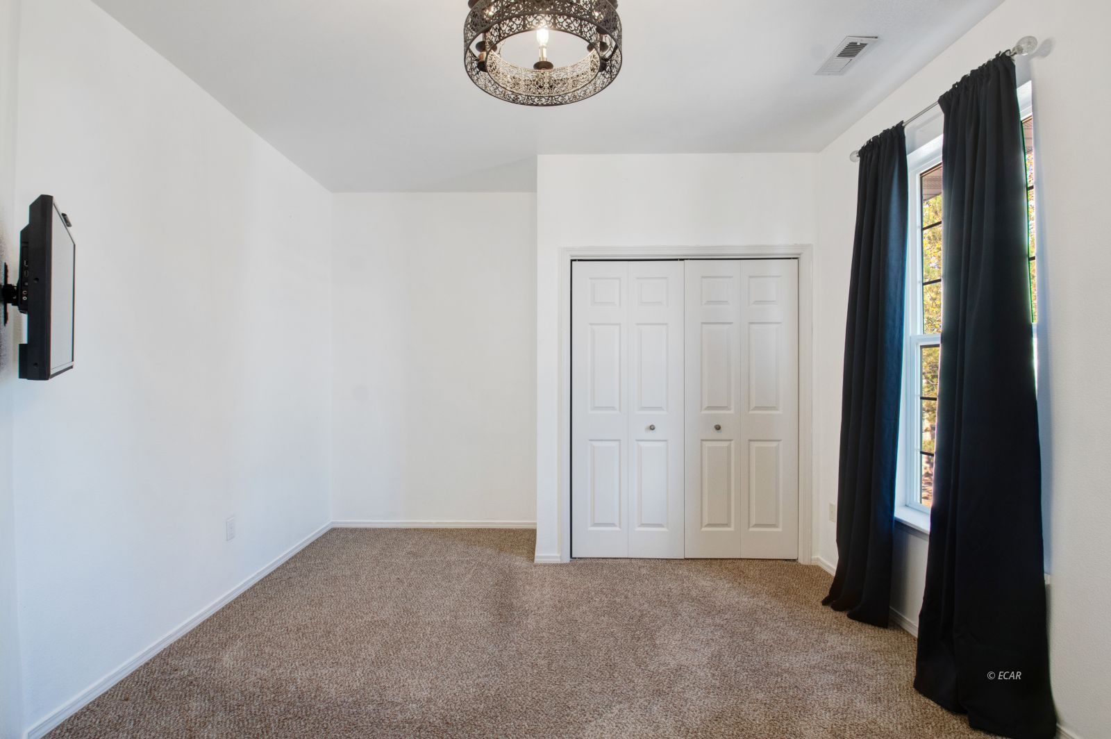 1625 Royal Crest Drive Property Photo 44