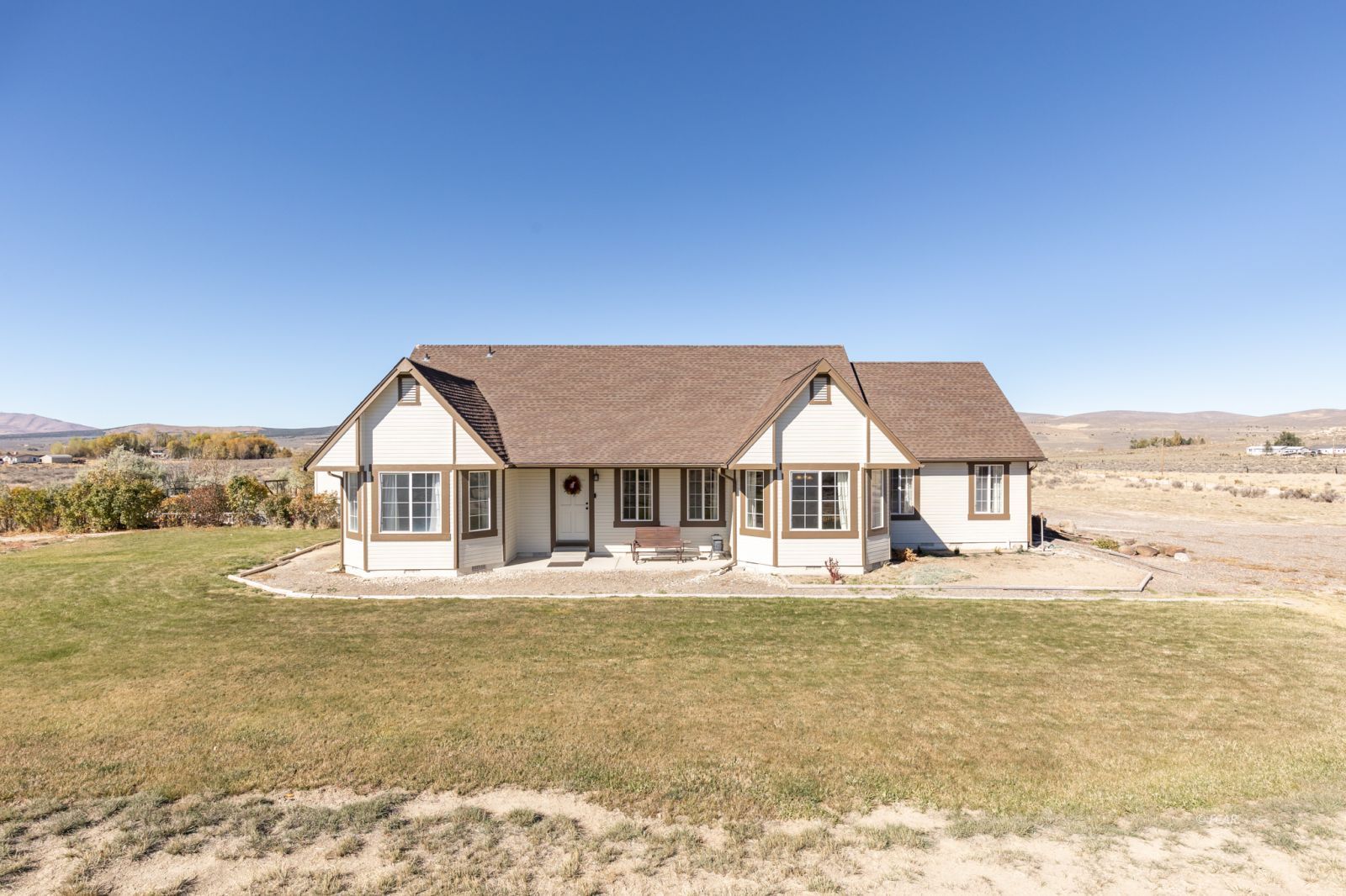 1775 Emigrant Trail Property Photo 2