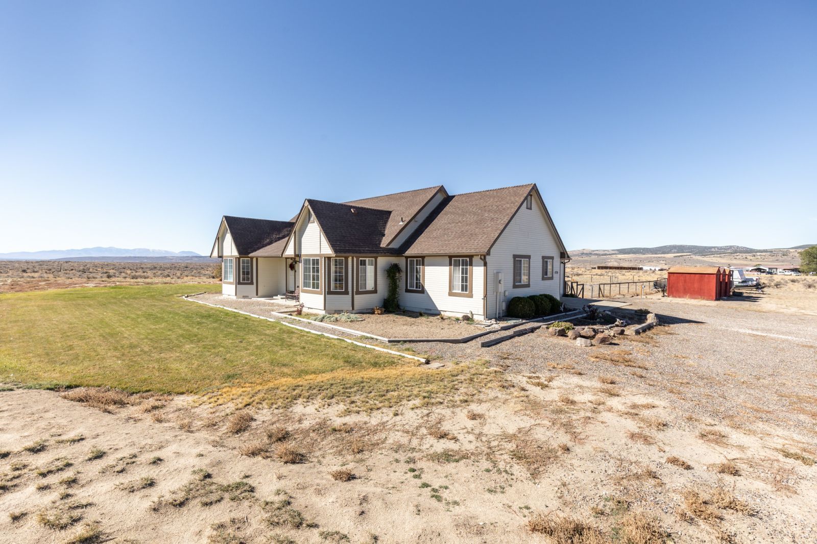 1775 Emigrant Trail Property Photo 3