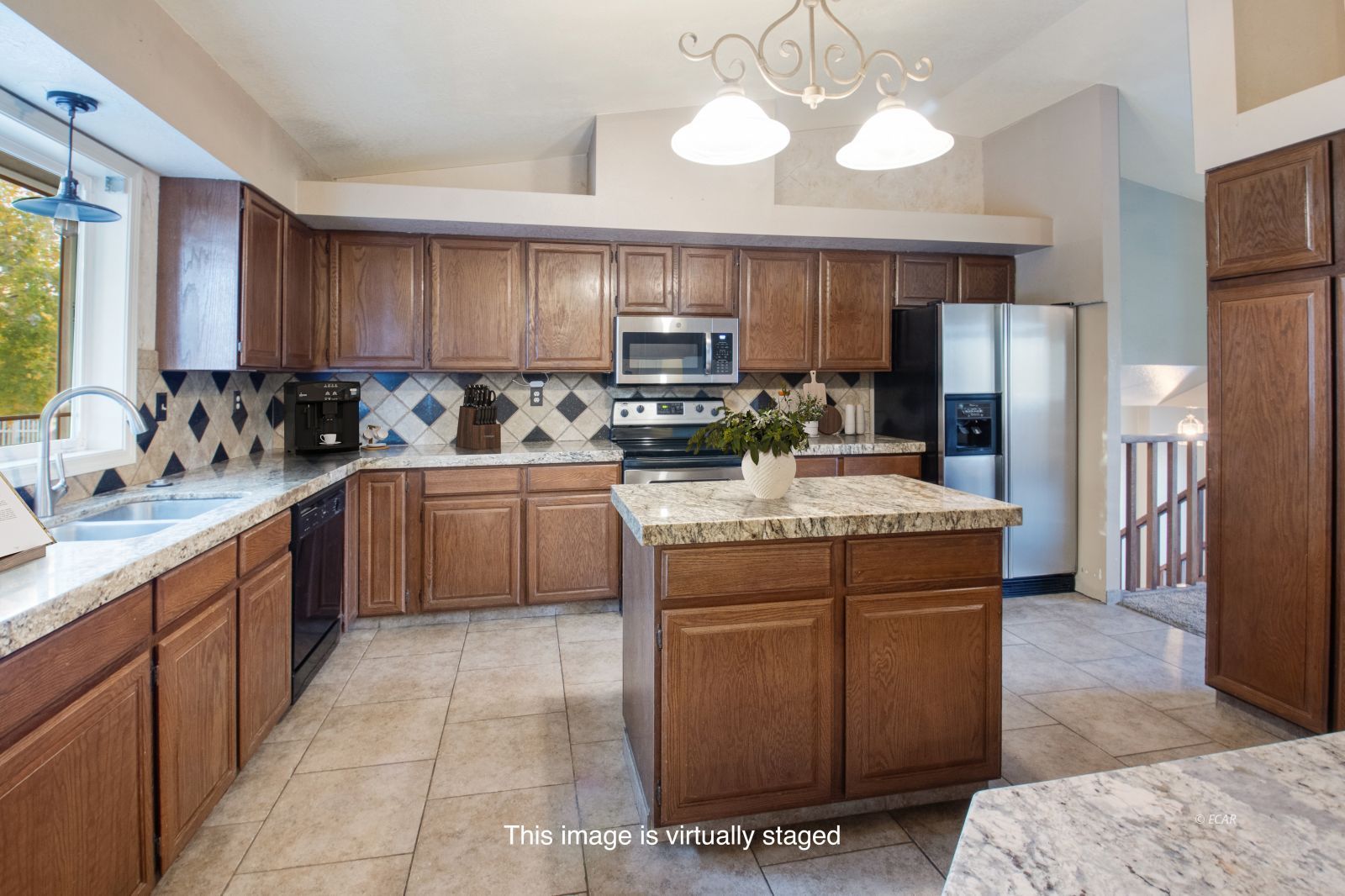 3337 Enfield Avenue Property Photo 10