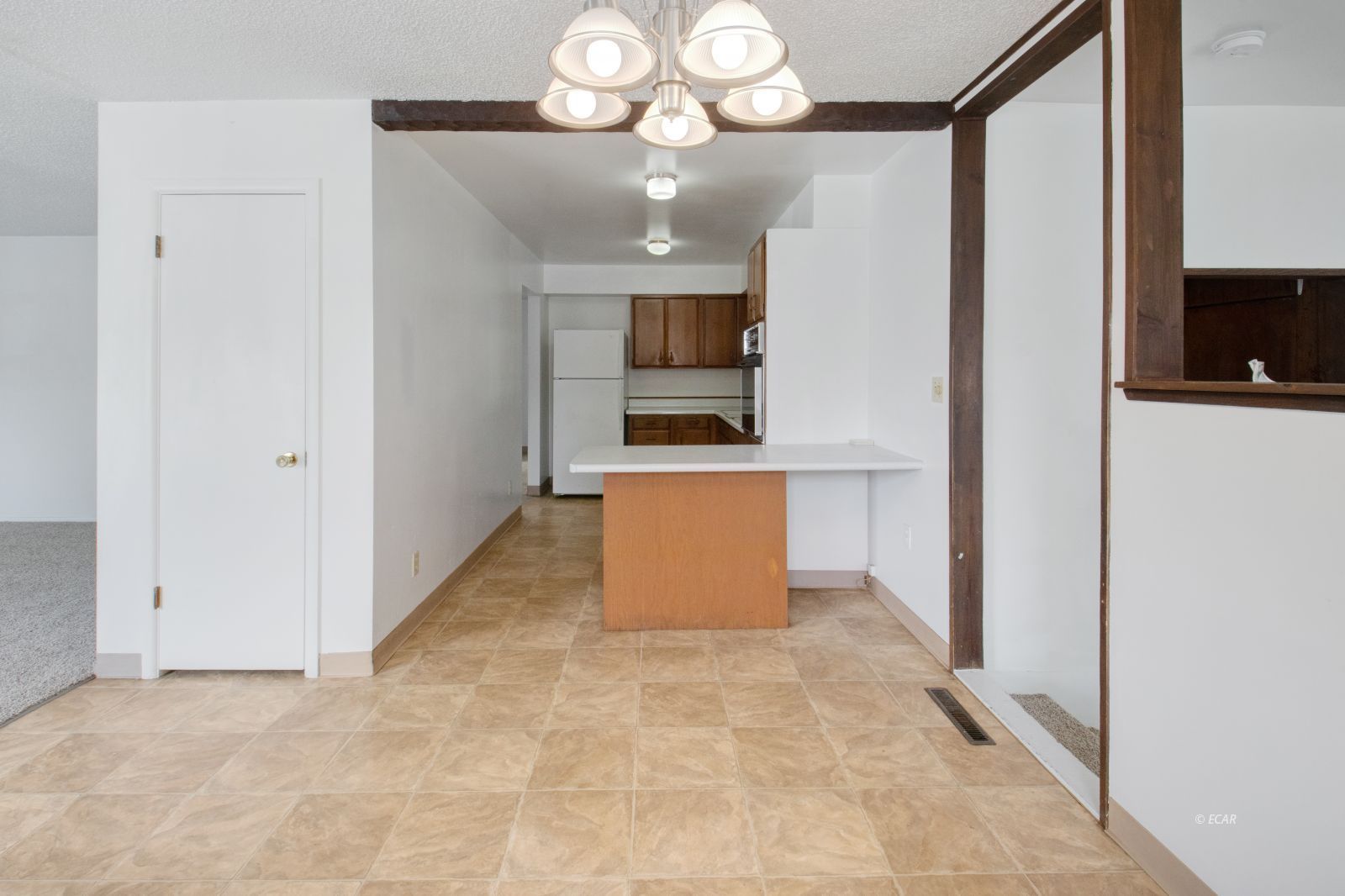 669 Sage Street Property Photo 4