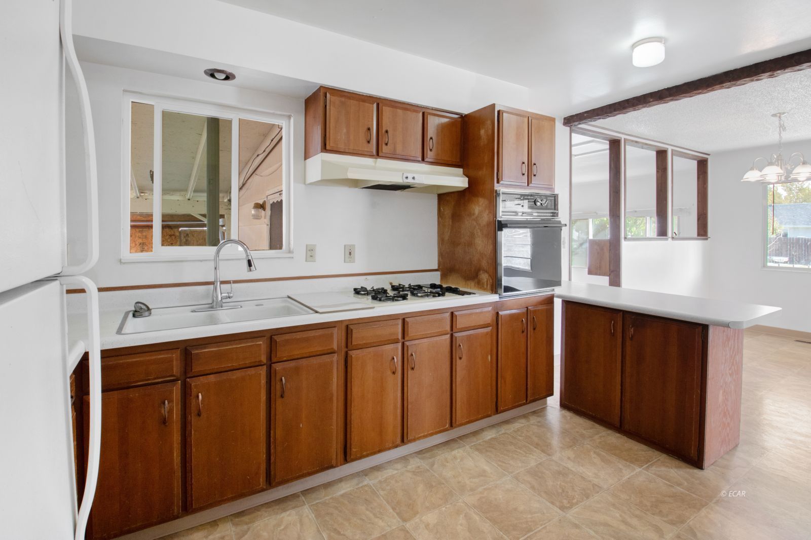669 Sage Street Property Photo 8