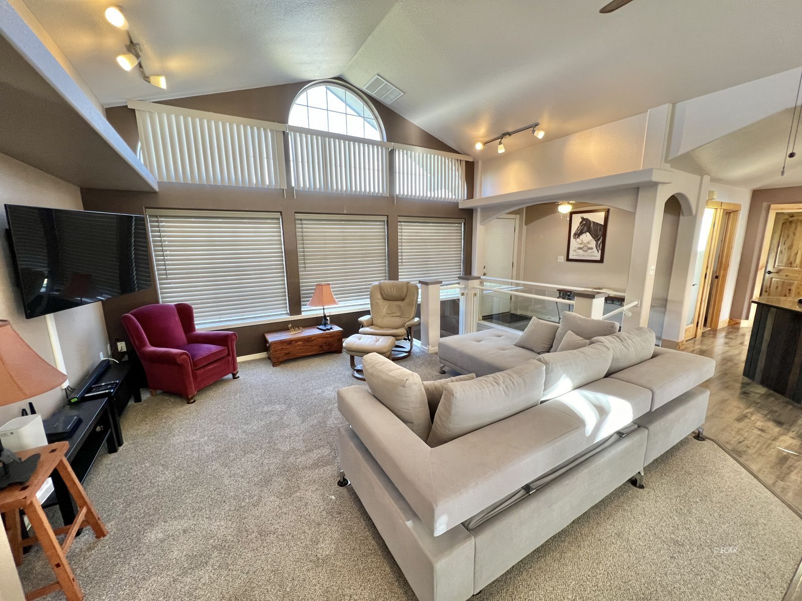 746 Thorpe Drive Property Photo 3