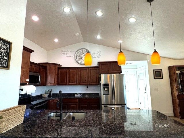 374 Brooklawn Lane Property Photo 6