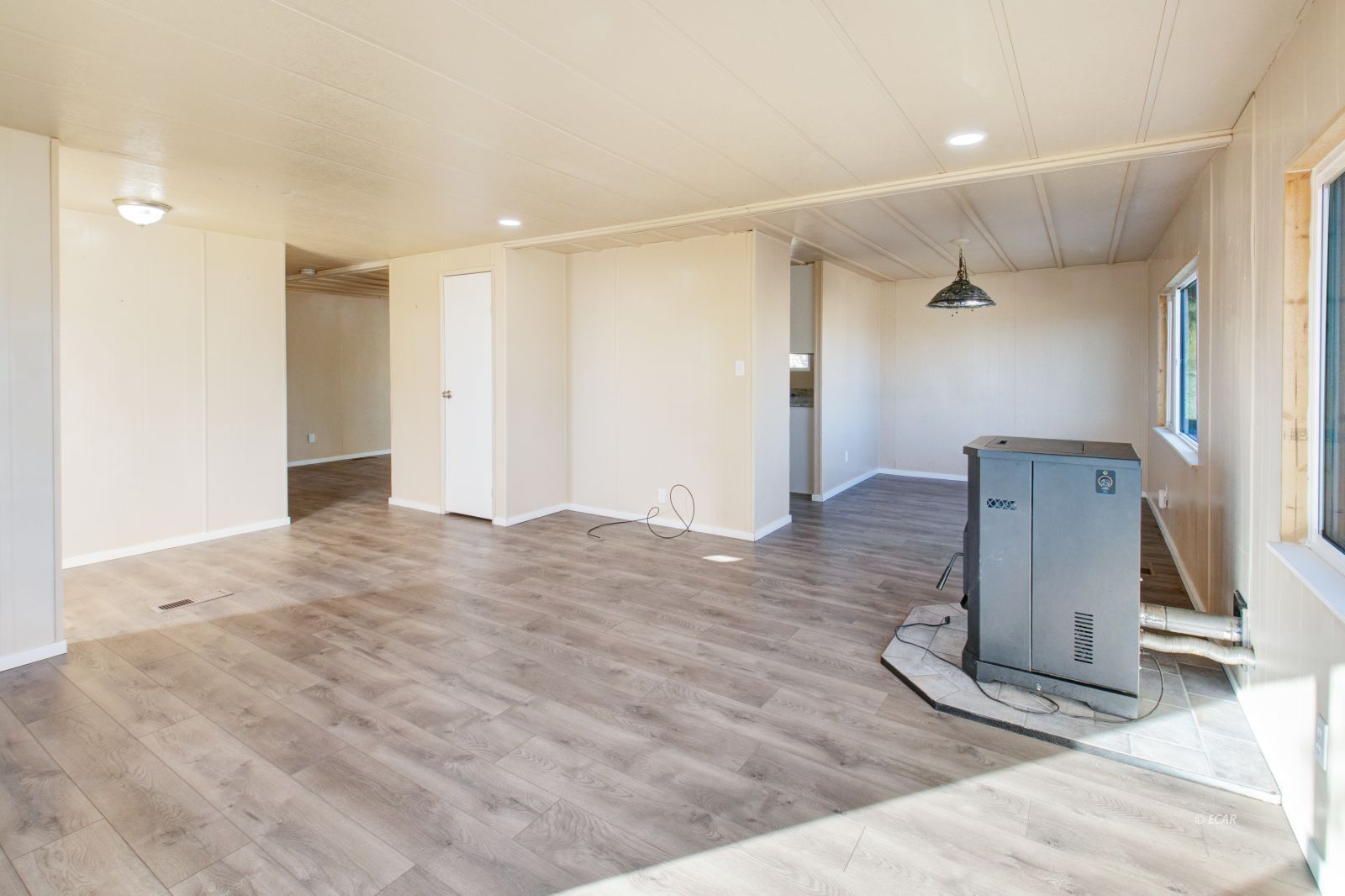 501 Pine Knot Drive Property Photo 8